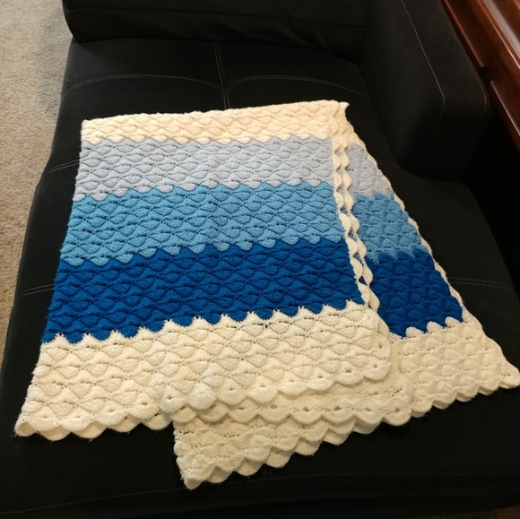 Vintage Hand Knit Blanket Crochet Blanket Large 64×50 Blue White Stripe Handmade - Picture 2 of 16
